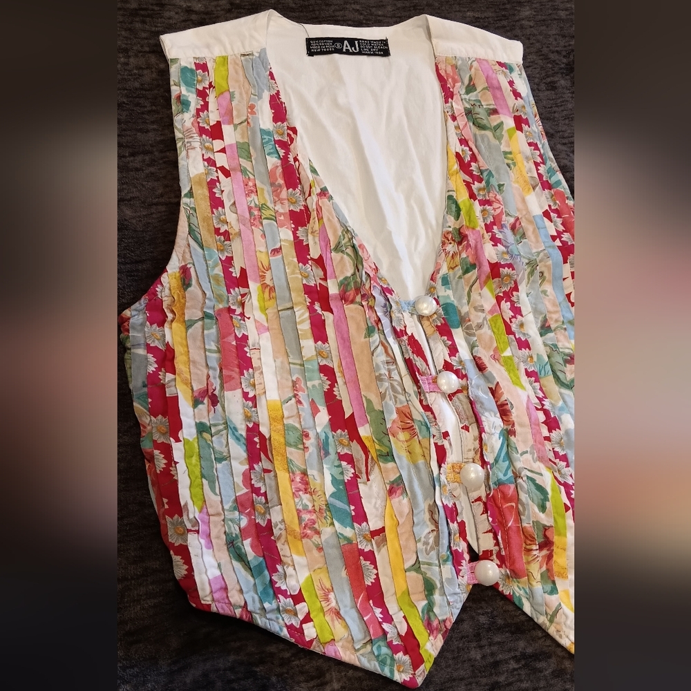 Vintage AJ 80s-90s Floral Vest Womens Size: S